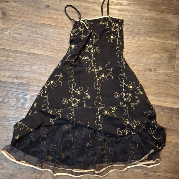 Vintage Y2K Steppin Out Embroidered Sequin Mini Ruffle Dress. - Picture 14 of 14